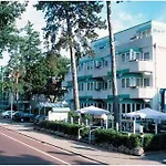 The Oceans Hotel 3*
