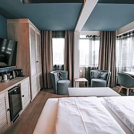 Hotel The Oceans 3*